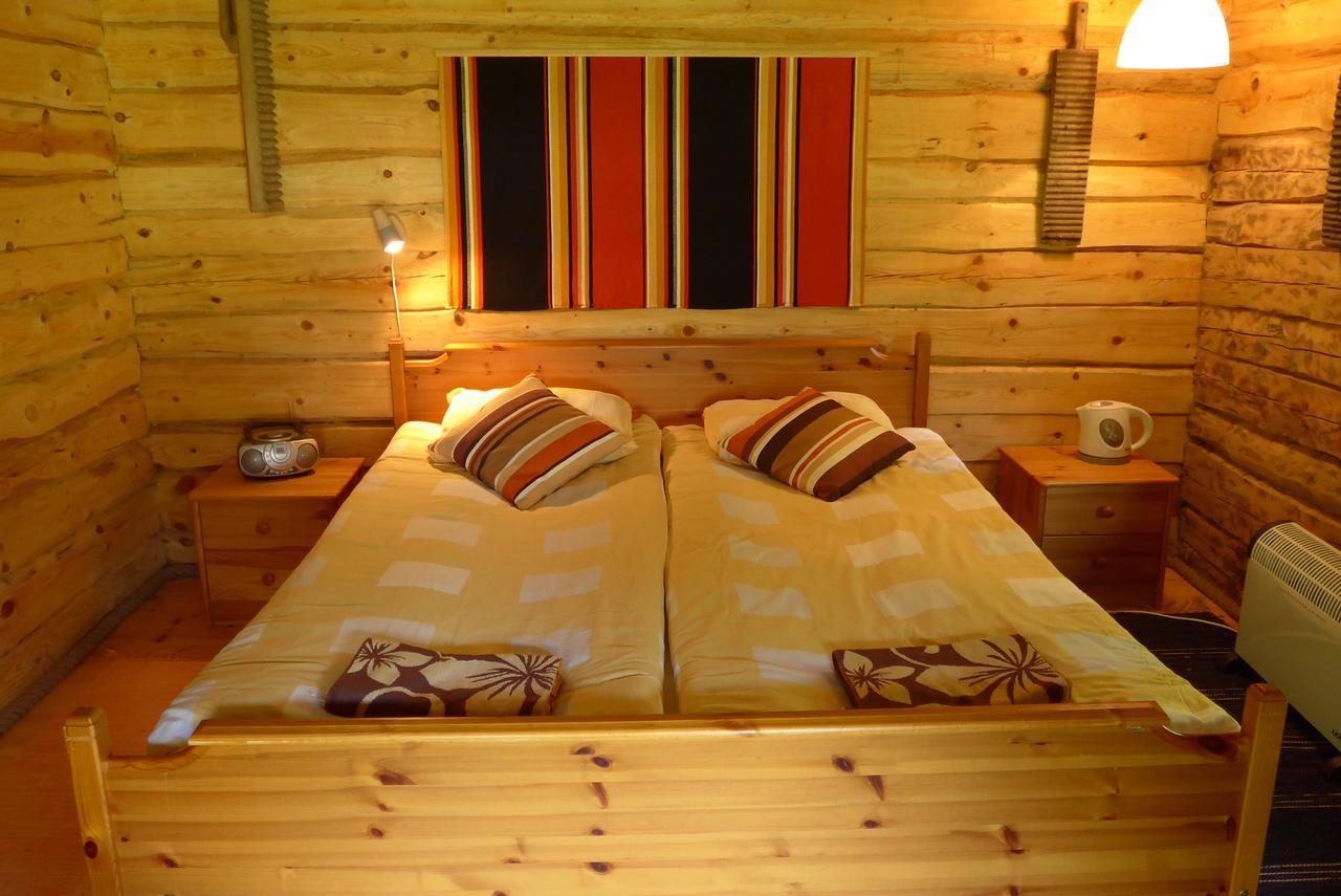 Hotel Kotka Farm à Saarekula Extérieur photo